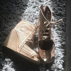 Jeffrey Campbell rodillo wedge